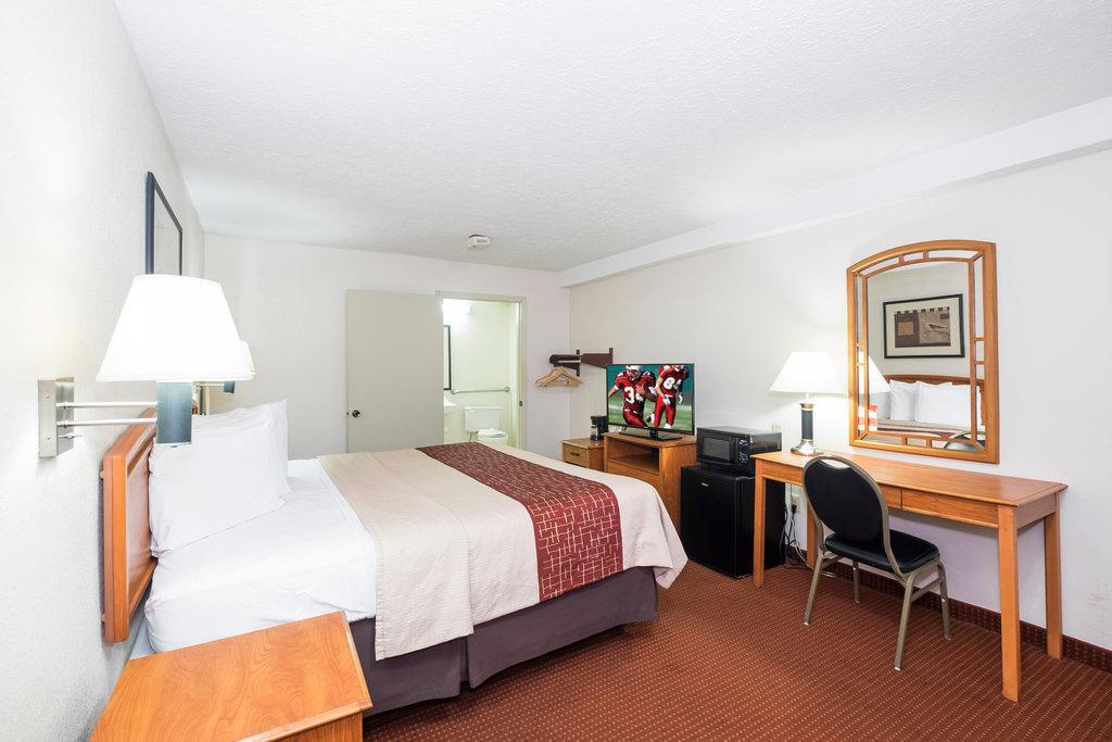Motel Red Roof Columbus Northeast 2*